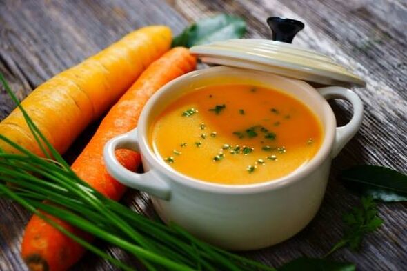 Zemiakové a mrkvové polievkové pyré v ponuke jemnej diéty pri zápale žalúdka
